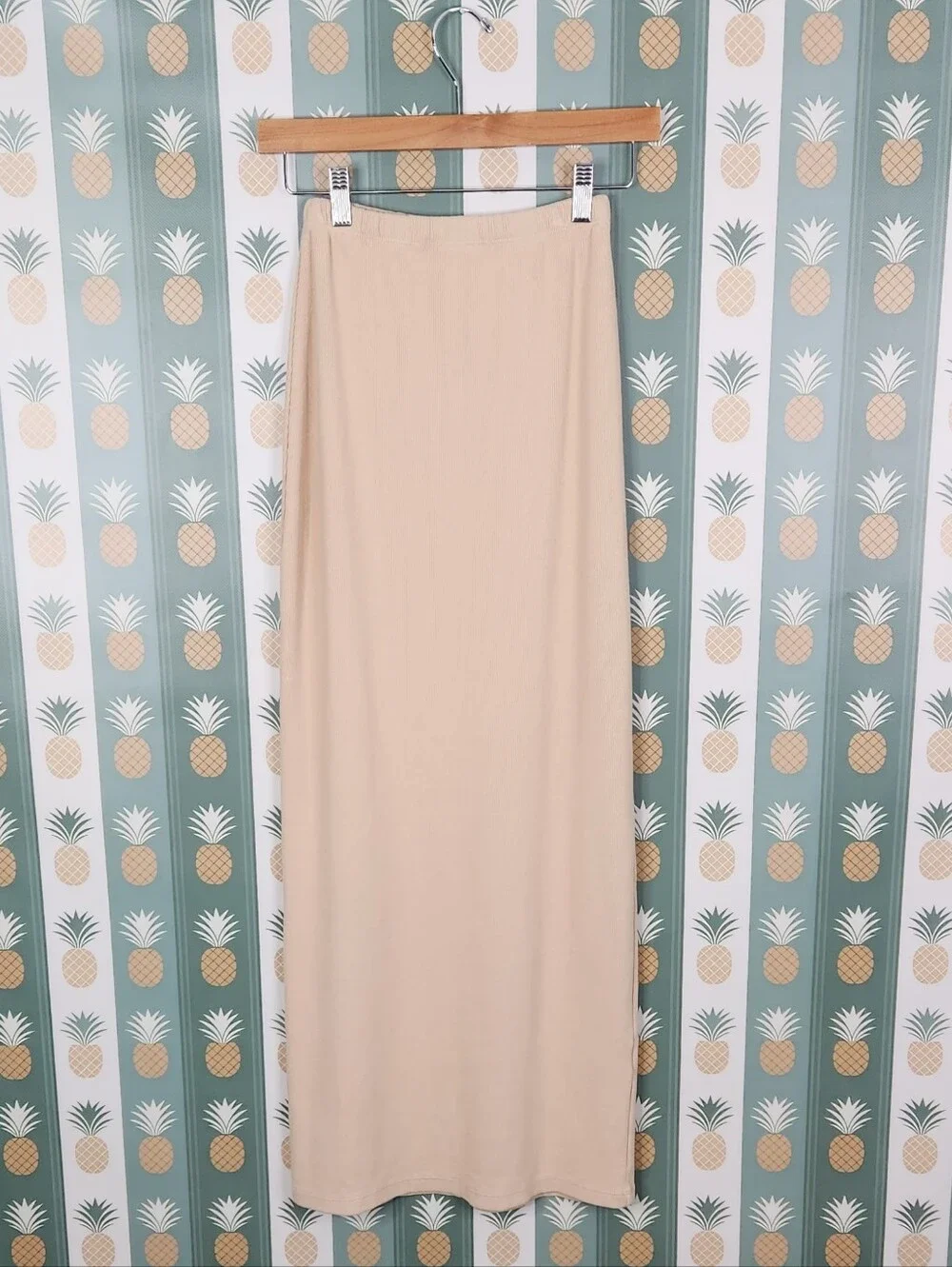PERFECT WHITE TEE Aja Structured Rib Maxi Skirt